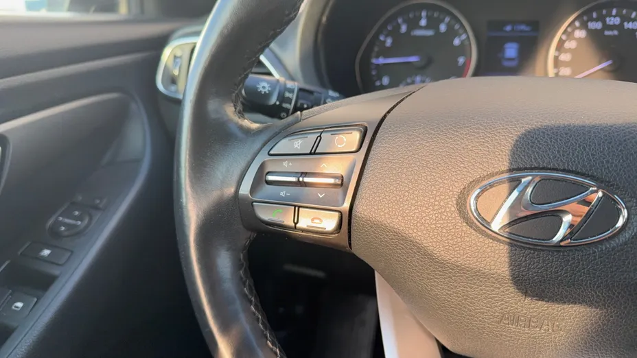 HYUNDAI i30 i30 1.4 Classic +