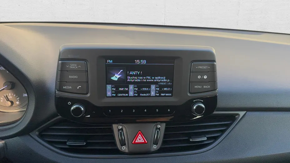 HYUNDAI i30 i30 1.4 Classic +