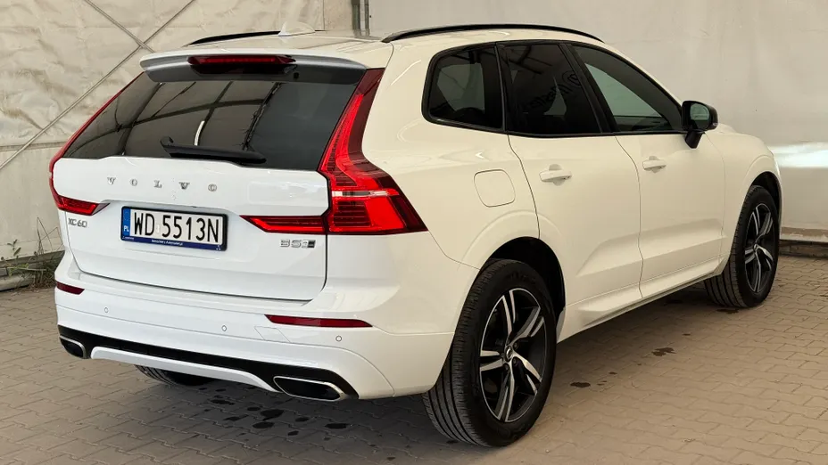 VOLVO XC60 XC60 B5 B AWD R-Design aut