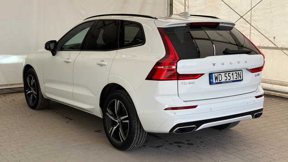 VOLVO XC60 XC60 B5 B AWD R-Design aut