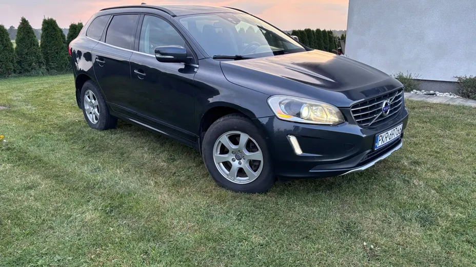 VOLVO XC60 XC60 2.4D AWD Momentum aut