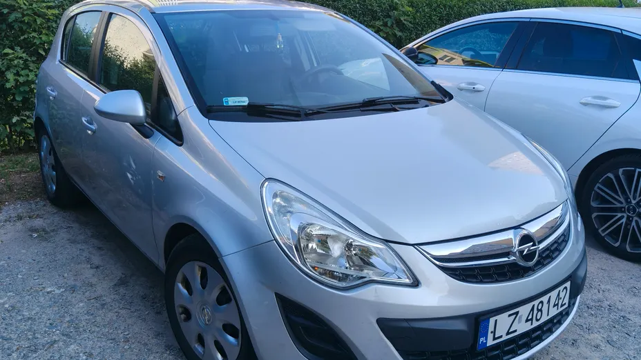 OPEL Corsa -