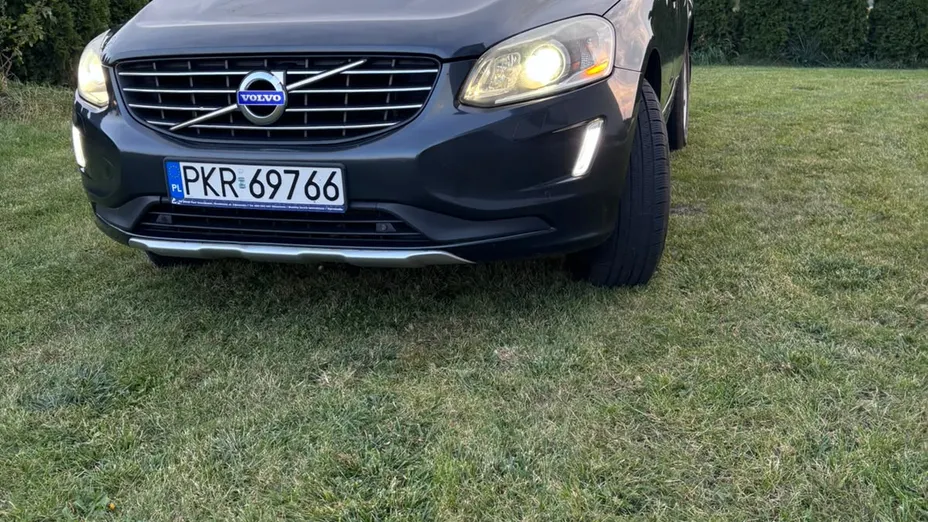 VOLVO XC60 XC60 2.4D AWD Momentum aut