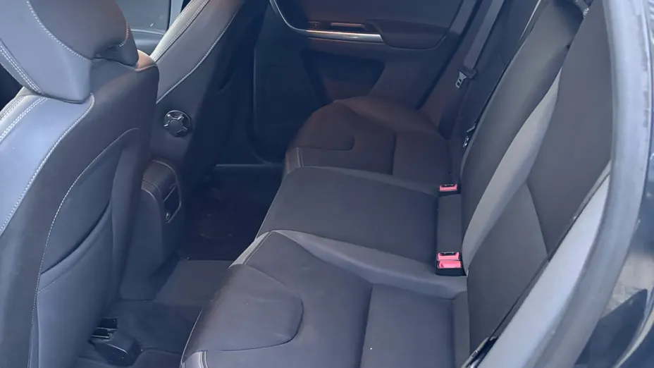 VOLVO XC60 XC60 2.4D AWD Momentum aut