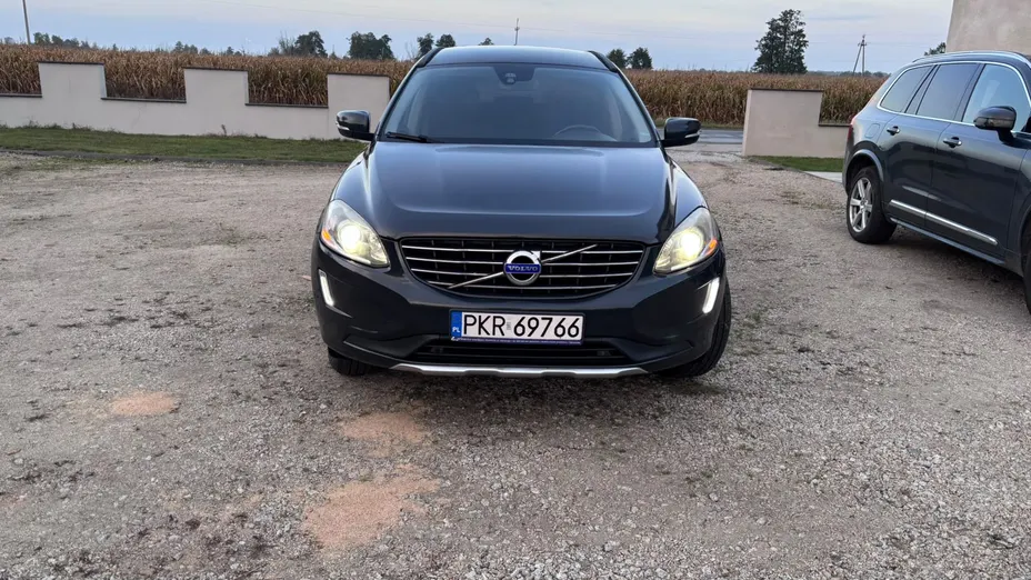 VOLVO XC60 XC60 2.4D AWD Momentum aut