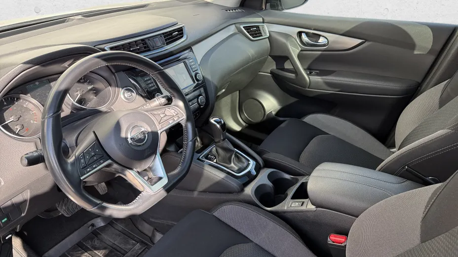 NISSAN Qashqai Qashqai 1.3 DIG-T N-Connecta DCT