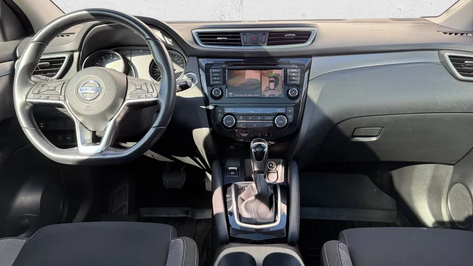 NISSAN Qashqai Qashqai 1.3 DIG-T N-Connecta DCT