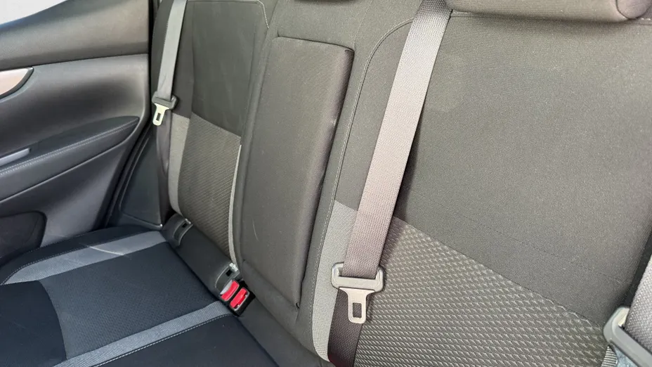 NISSAN Qashqai Qashqai 1.3 DIG-T N-Connecta DCT