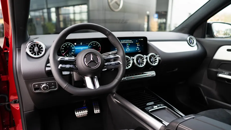 MERCEDES-BENZ GLA GLA 200 mHEV AMG Line 7G-DCT