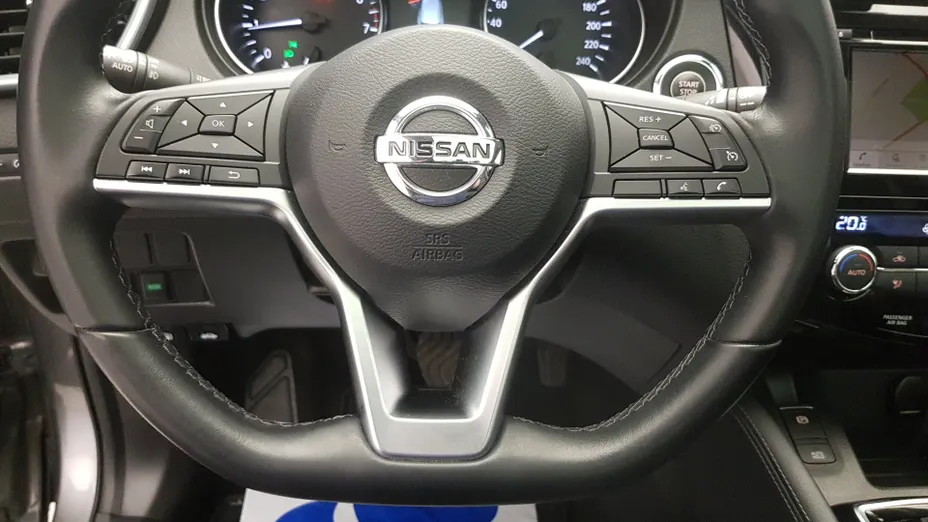 NISSAN Qashqai Qashqai 1.3 DIG-T Tekna DCT