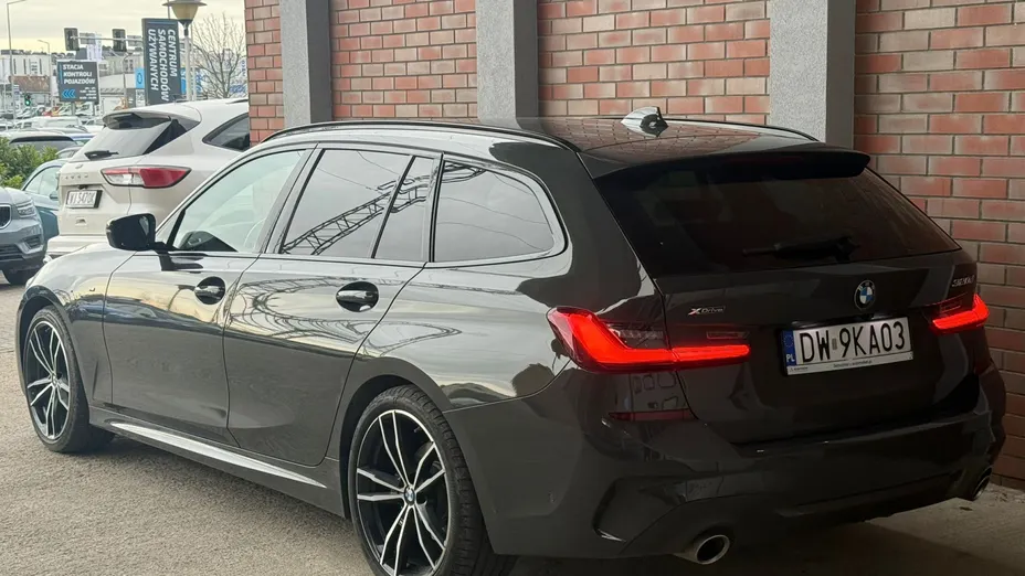 BMW Seria 3 320d xDrive mHEV M Sport sport-aut