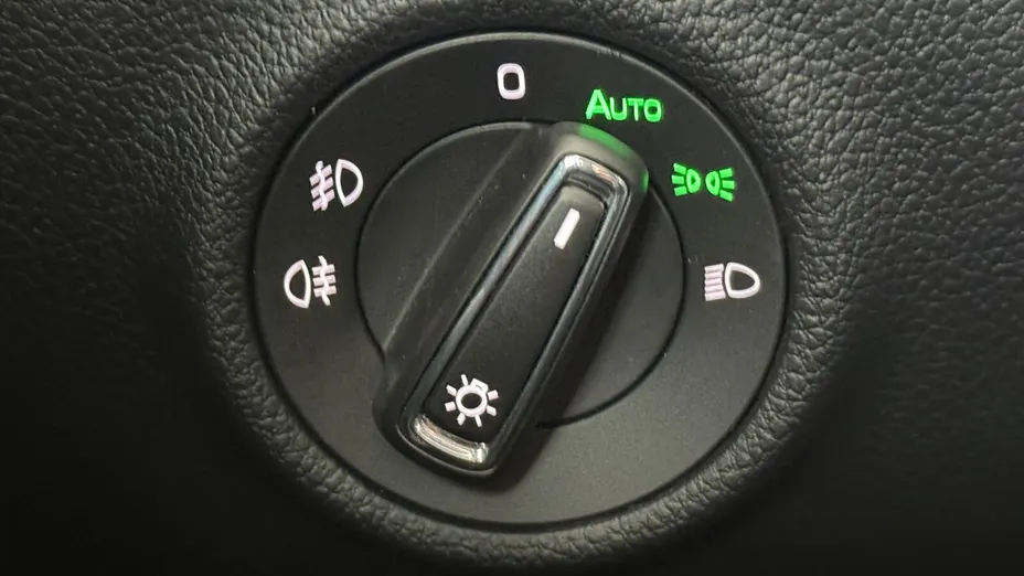 SKODA Superb Superb 2.0 TDI SCR Style DSG