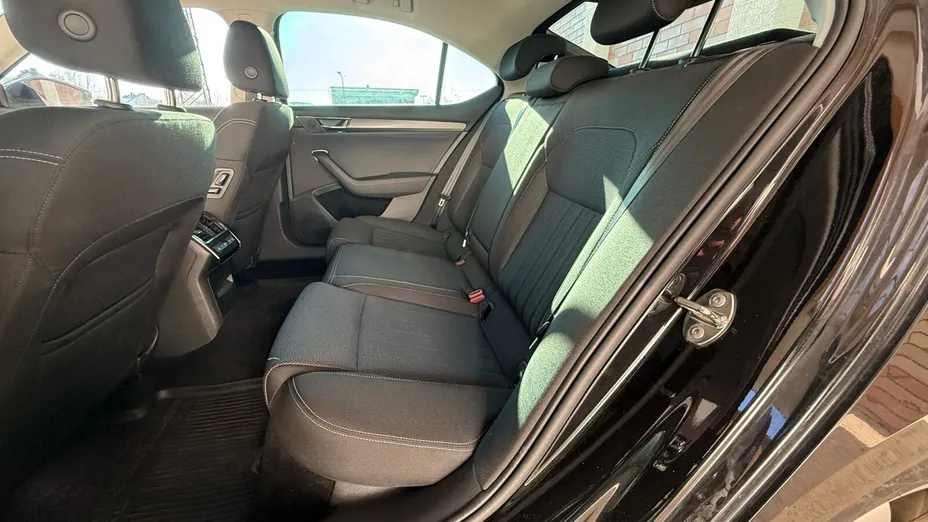 SKODA Superb Superb 2.0 TDI SCR Style DSG