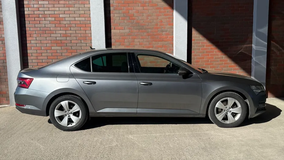 SKODA Superb Superb 2.0 TDI SCR Style DSG