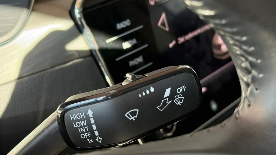 SKODA Superb Superb 2.0 TDI SCR Style DSG