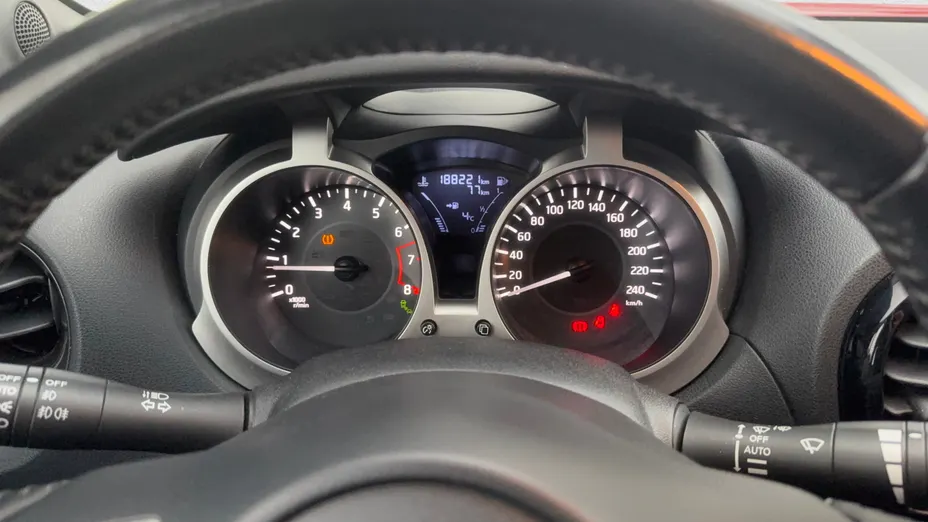 NISSAN Juke Juke 1.6 N-Connecta