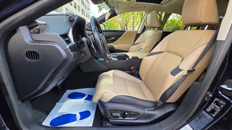 LEXUS ES -