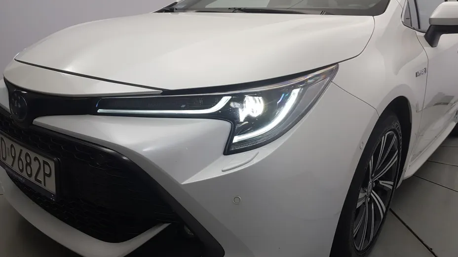 TOYOTA Corolla Corolla 2.0 Hybrid Comfort