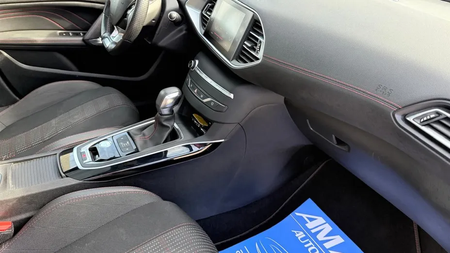 PEUGEOT 308 -