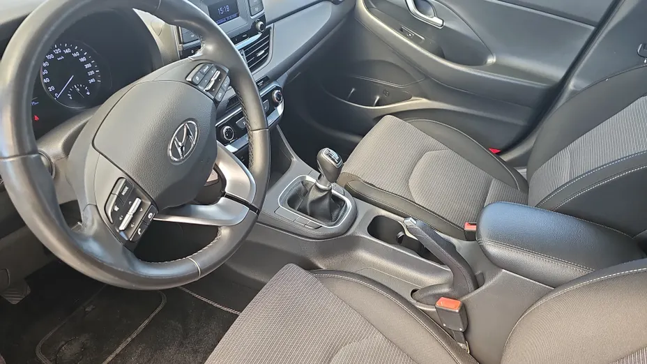 HYUNDAI i30 i30 1.5 DPI Classic +