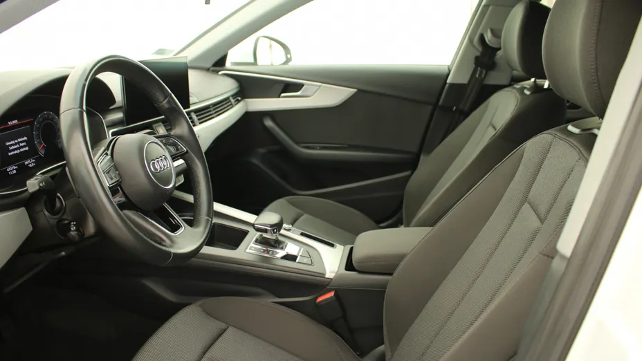 AUDI A4 A4 35 TFSI mHEV S Line S tronic