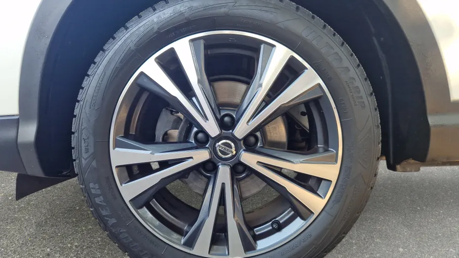 NISSAN Qashqai Qashqai 1.3 DIG-T N-Connecta DCT