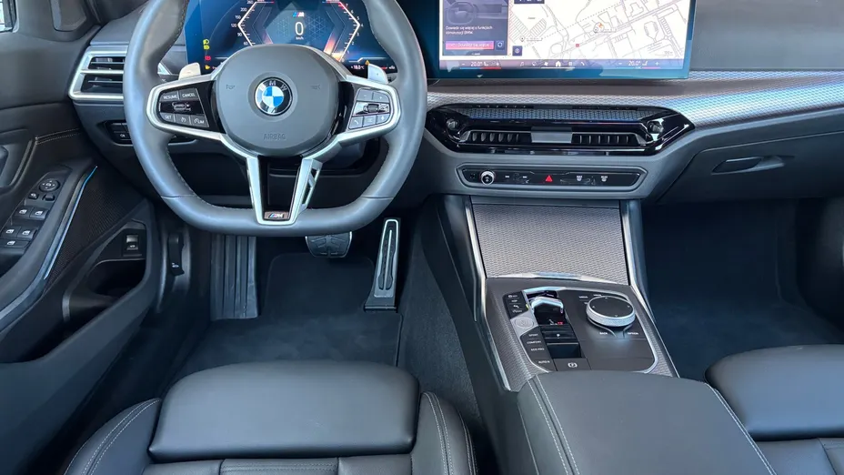 BMW Seria 3 330i xDrive M Sport sport-aut