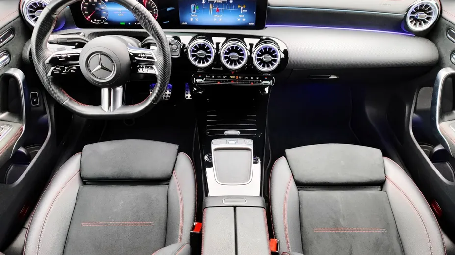 MERCEDES-BENZ CLA CLA 250 e AMG Line 8G-DCT