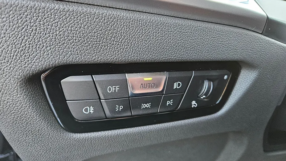 BMW Seria 3 330i xDrive M Sport sport-aut