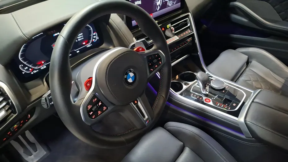 BMW Seria 8 M8 Competition
