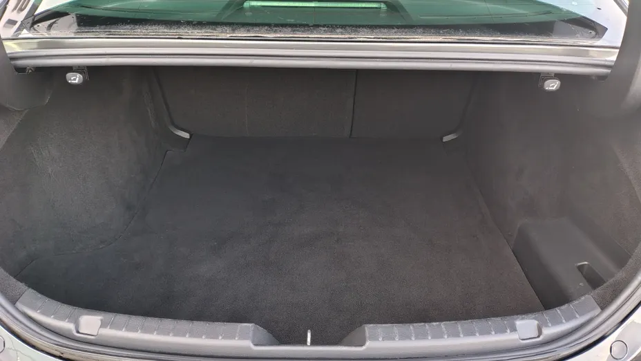 MAZDA 3 3 2.0 mHEV Hikari aut