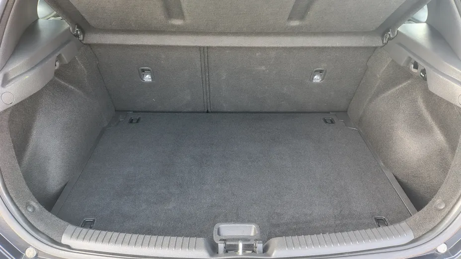 HYUNDAI i30 i30 1.5 DPI Classic +