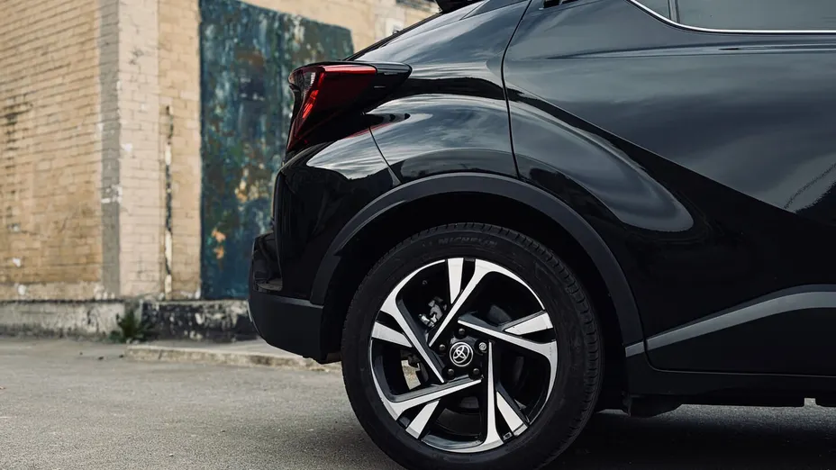 TOYOTA C-HR C-HR 2.0 Hybrid Style