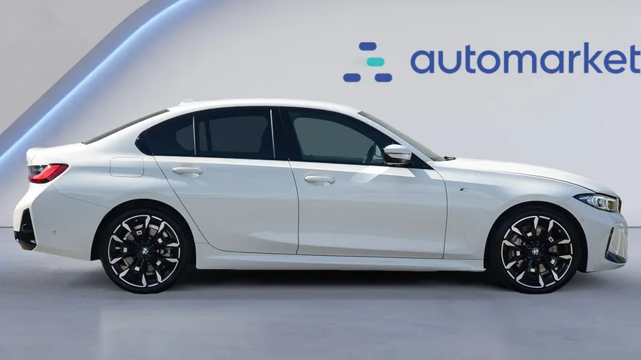 BMW Seria 3 330i xDrive M Sport sport-aut