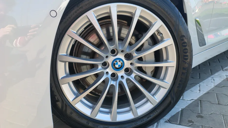 BMW Seria 5 530e PHEV aut