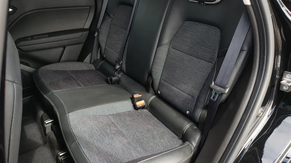 RENAULT Captur Captur 1.3 TCe mHEV Techno EDC