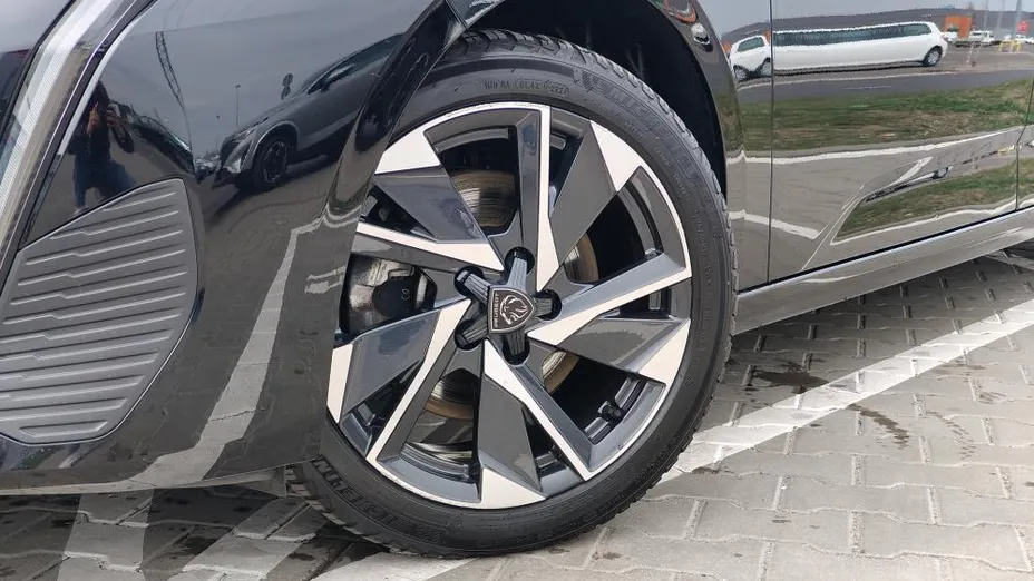 PEUGEOT 308 308 SW 1.5 BlueHDi Allure S&S EAT8