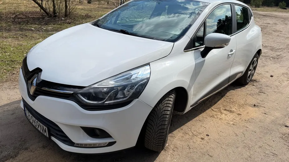 RENAULT Clio -