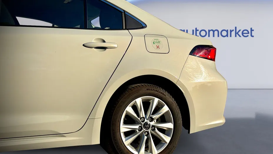 TOYOTA Corolla Corolla 1.8 Hybrid Comfort