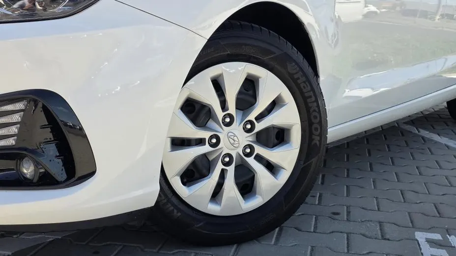 HYUNDAI i30 i30 1.0 T-GDI Modern