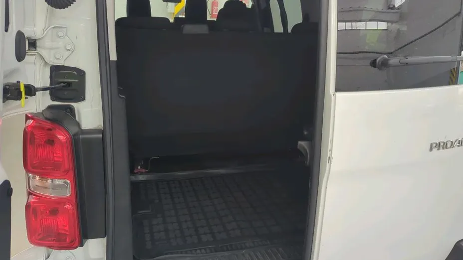 TOYOTA Proace Proace Kombi 2.0 D-4D Long 2,8t