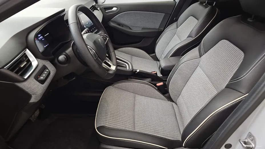 RENAULT Clio Clio 1.0 TCe Techno X-Tronic