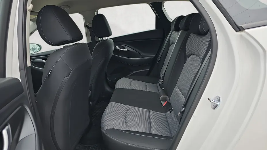 HYUNDAI i30 i30 1.5 T-GDI 48V Modern