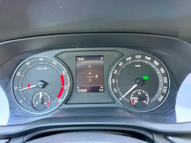 SKODA Octavia Octavia 1.5 TSI e-Tec Ambition DSG