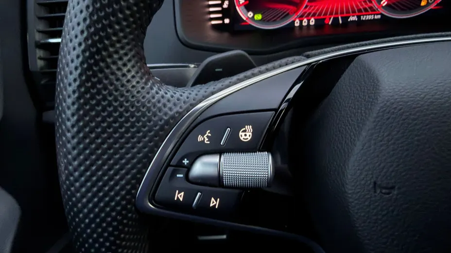 SKODA Karoq Karoq 1.5 TSI ACT Sportline DSG