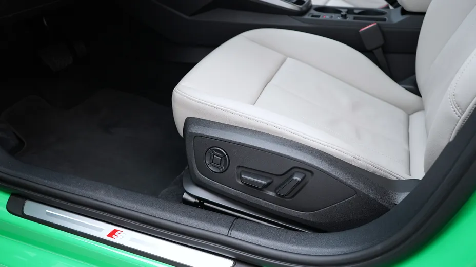 AUDI A3 A3 40 TFSI Quattro S Line S tronic