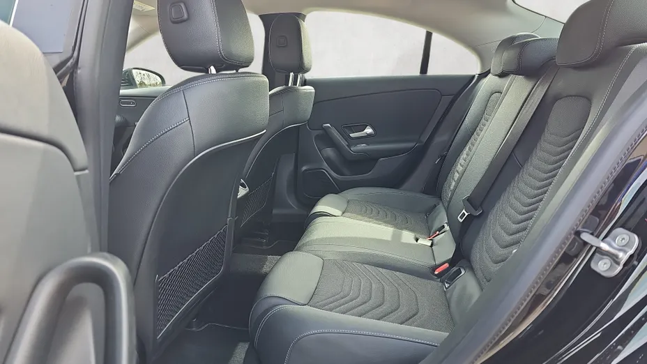 MERCEDES-BENZ CLA CLA 200 Progressive 7G-DCT