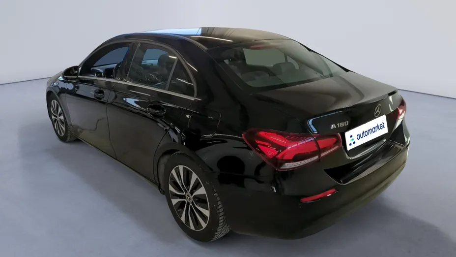 MERCEDES-BENZ A Klasa A 180 Progressive 7G-DCT