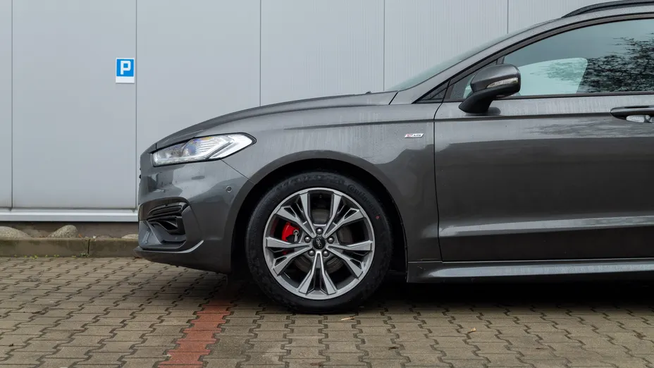 FORD Mondeo Mondeo 2.0 Hybrid ST-Line Plus