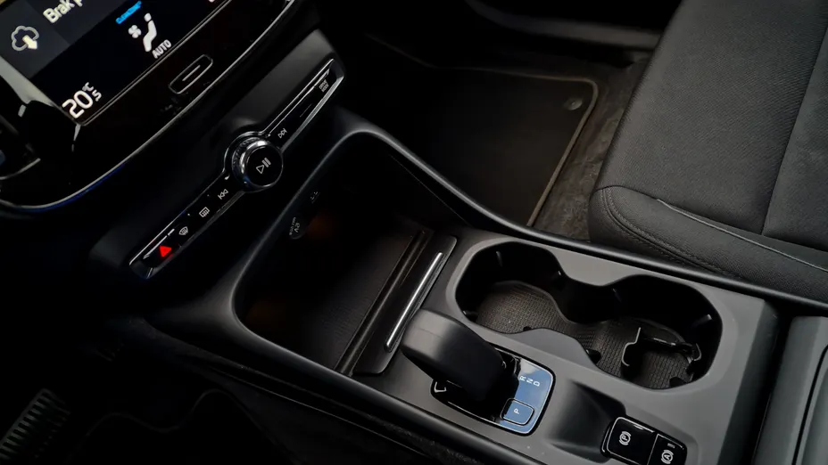 VOLVO XC40 XC40 T3 Momentum